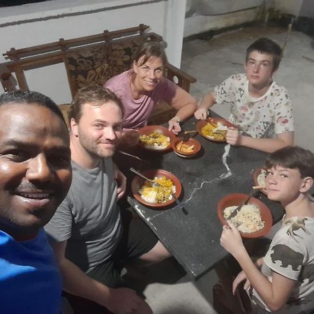 Sura Homestay Kandy Eksteriør billede