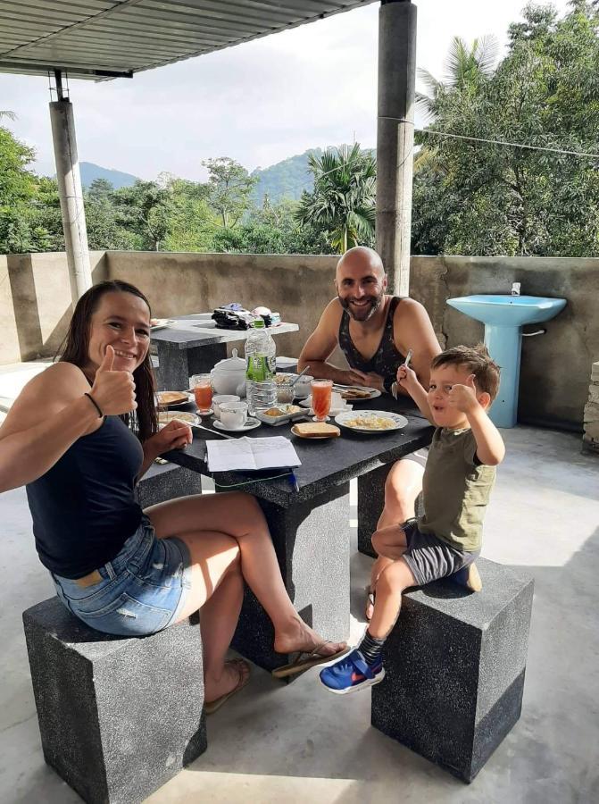 Sura Homestay Kandy Eksteriør billede