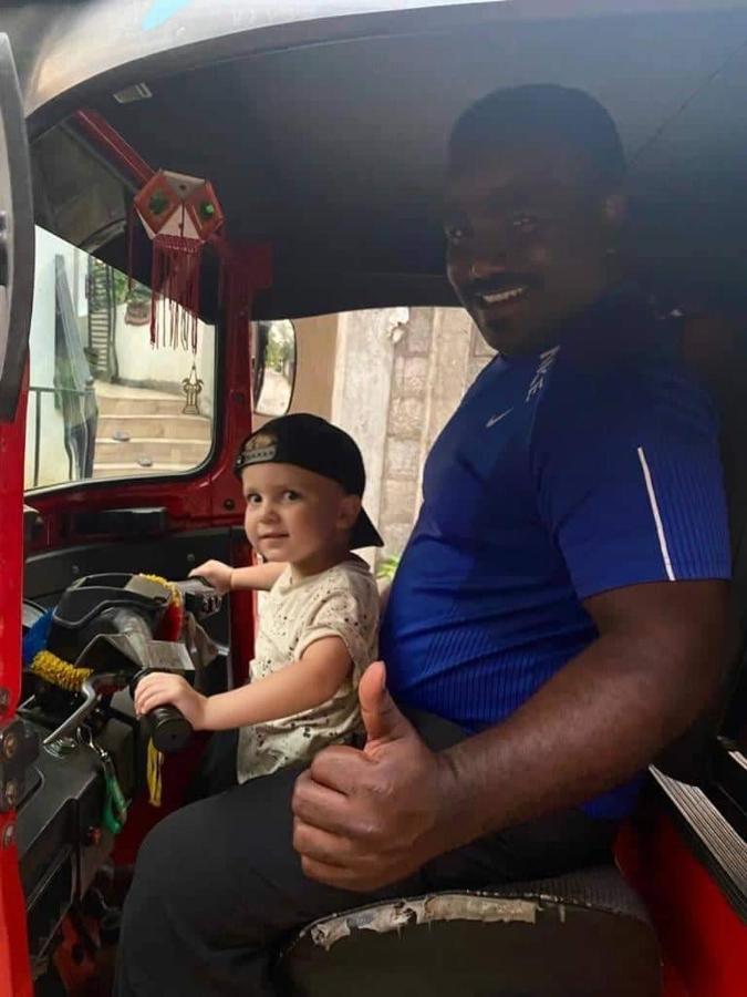 Sura Homestay Kandy Eksteriør billede
