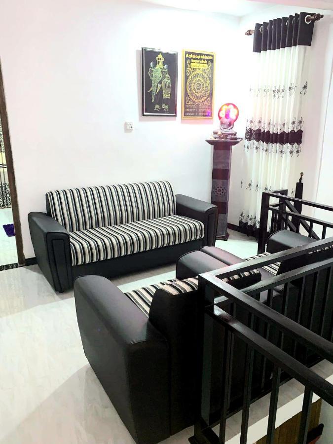 Sura Homestay Kandy Eksteriør billede