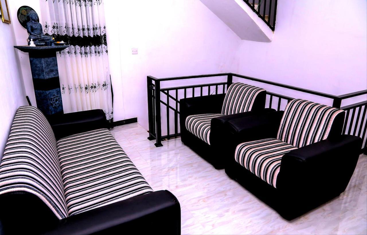 Sura Homestay Kandy Eksteriør billede