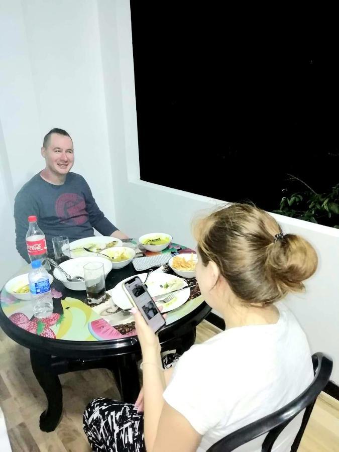Sura Homestay Kandy Eksteriør billede